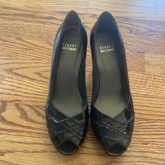 Stuart Weitzman Shoes - Gorgeous Stuart Weitzman black and leather soles heels Size 7.5